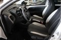 Peugeot 108 - 1.0 e-VTi 68pk 5D TOP Active | Airco | Bluetooth | OPEN VOUWDAK - 1 - Thumbnail