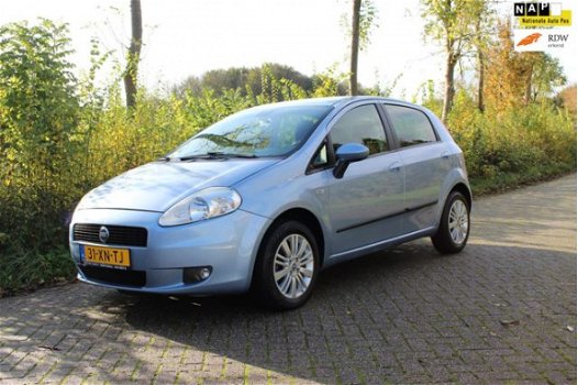 Fiat Grande Punto - 1.4 Dynamic *Distributie vv - 1