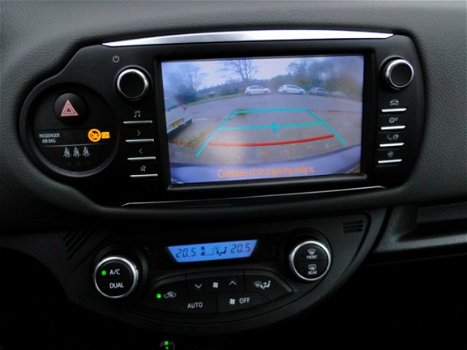 Toyota Yaris - 1.0 Energy Navi/Camera/Bluetooth/NL-auto - 1
