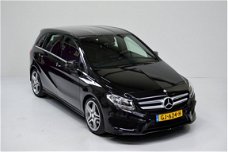 Mercedes-Benz B-klasse - 180 AMG-Line Automaat 7 Navigatie/Org-NL/1e-Eigenaar/Nieuwstaat