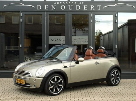 Mini Mini Cabrio - 1.6 Cooper Sidewalk LEER/NAVIGATIE/17 INCH - 1