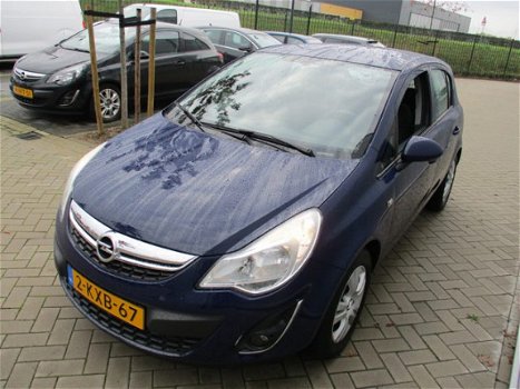 Opel Corsa - 1.2-16V Design Edition / RIJKLAARPRIJS airco / lm velgen / cruise / cpv - 1