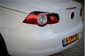Volkswagen Eos - 1.4 TSI Highline WHITE NIGHT | Leer | Navigatie | PDC | Cruise | ALLE OPTIES RIJKLA - 1 - Thumbnail