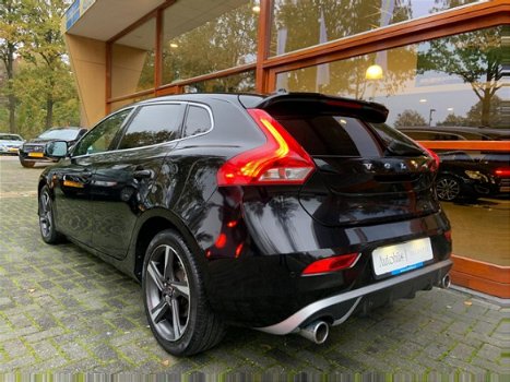 Volvo V40 - 2.0 D4 R-Design - 1