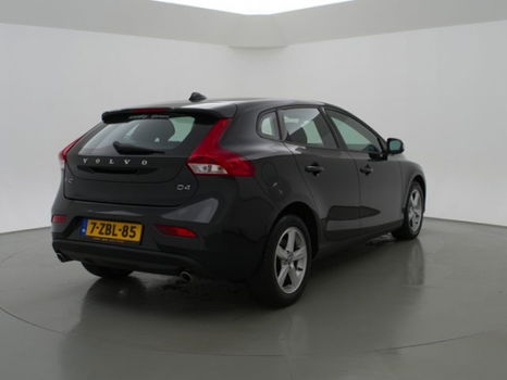 Volvo V40 - 2.0 D4 190 PK BUSINESS PACK CONNECT / NAVIGATIE - 1