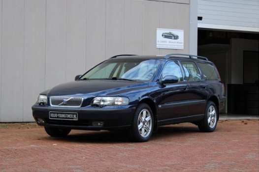 Volvo V70 - 2.4 T AWD AUTOMAAT YOUNGTIMER BTW AUTO - 1