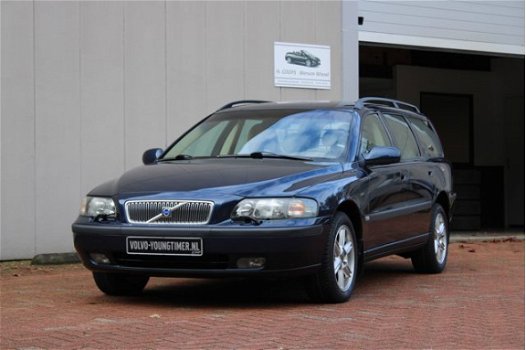 Volvo V70 - 2.4 T AWD AUTOMAAT YOUNGTIMER BTW AUTO - 1