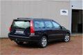 Volvo V70 - 2.4 T AWD AUTOMAAT YOUNGTIMER BTW AUTO - 1 - Thumbnail