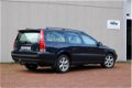 Volvo V70 - 2.4 T AWD AUTOMAAT YOUNGTIMER BTW AUTO - 1 - Thumbnail