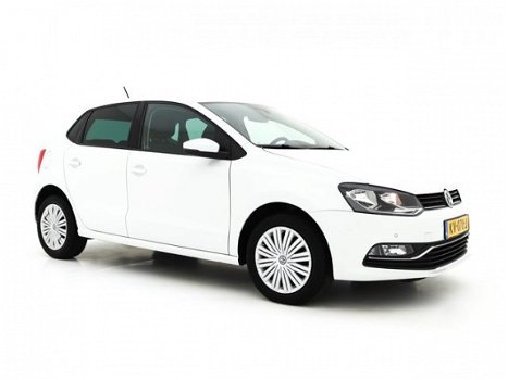 Volkswagen Polo - 1.4 TDI Comfortline Connected Series *NAVI+PDC+AIRCO+CRUISE - 1