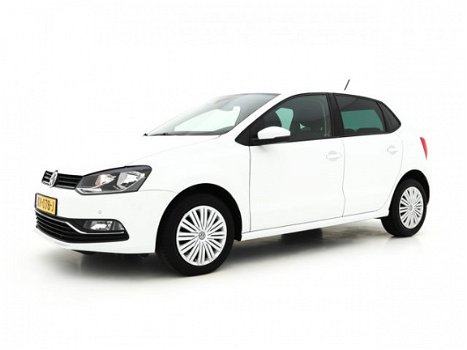 Volkswagen Polo - 1.4 TDI Comfortline Connected Series *NAVI+PDC+AIRCO+CRUISE - 1