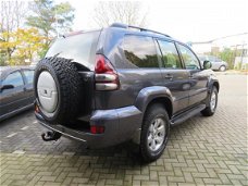 Toyota Land Cruiser - 3.0 D-4D LX Window Van marge