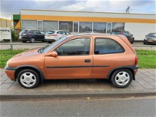 Opel Corsa - 1.2i-16V Sport