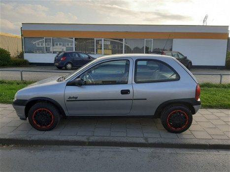 Opel Corsa - 1.4i Swing - 1