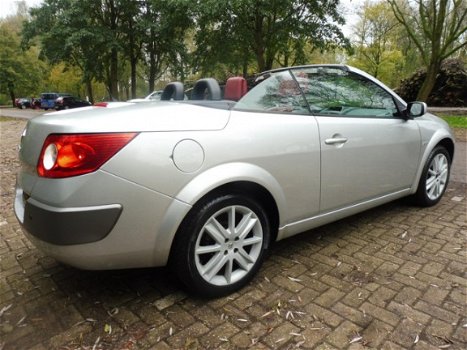 Renault Mégane coupé cabriolet - 2.0-16V Privilège Luxe AUTOMAAT/LEDER/XENON/APK 05-2020/ - 1