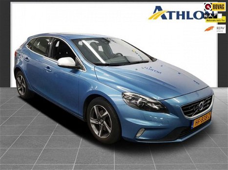 Volvo V40 - 2.0 D2 R-Design Business Navigatie - 1