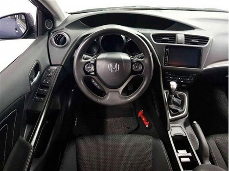 Honda Civic - 1.6D Elegance Business Edition Navigatie - Achteruitrijcamera - 1