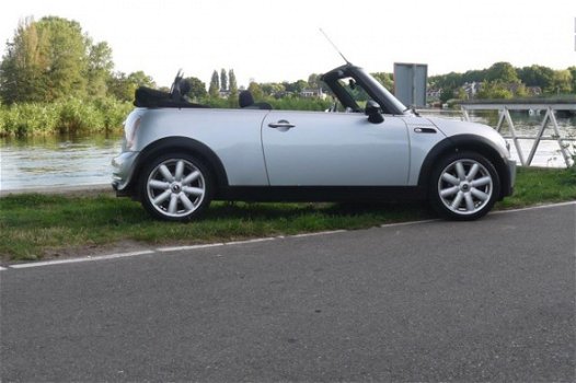 Mini Mini Cabrio - 1.6 One Salt cooper youngtimer cabrio nieuwe versnellingsbak en koppeling - 1