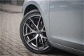 Volvo V60 - D4 Momentum, Trekhaak, Navi, 18 Inch - 1 - Thumbnail