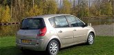 Renault Scénic - 2.0-16V Tech Line Automaat navi parkeer sensor Cruis control cv op afs - 1 - Thumbnail