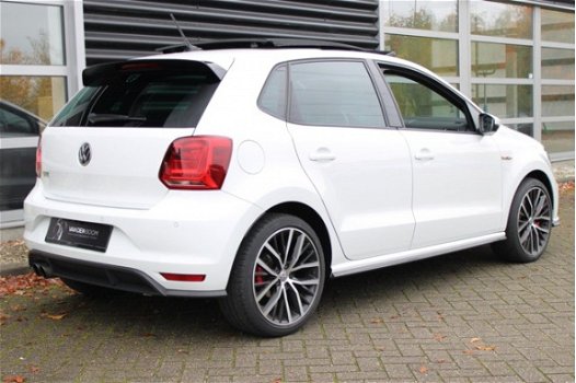 Volkswagen Polo - 1.8 TSI GTI Pano Led Navi Dsg7 Cam Pdc Full - 1