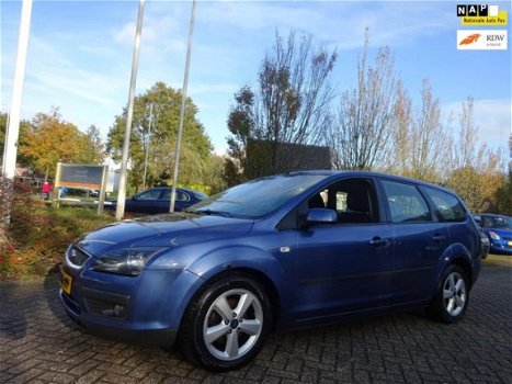 Ford Focus Wagon - 1.6 TDCI Futura 2006 5drs. Airco - 1