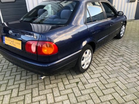 Toyota Corolla - 1.6 VVT-i Sol SEDAN/AIRCO/AIRCO/AIRCO/4X-EL-RAMEN/SEDAN/EXPORT/KOOPJE - 1