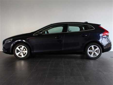 Volvo V40 - 2.0 D2 120 PK Momentum Business - 1