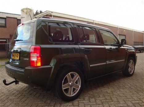 Jeep Patriot - 2.4 Limited automaat , awd, lederebekleding, trekhaak, - 1