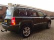 Jeep Patriot - 2.4 Limited automaat , awd, lederebekleding, trekhaak, - 1 - Thumbnail