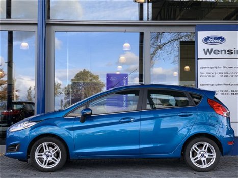 Ford Fiesta - 1.0 Titanium 80pk | Navigatie | Cruise Control | Airco | Bluetooth | Aux | 15inch Lich - 1