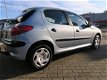 Peugeot 206 - 1.4 Gentry , automaat, clima, trekhaak, 93.000 km - 1 - Thumbnail