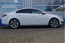 Opel Insignia - 2.0 TURBO 250PK 4X4 COSMO+ | NAVI | XENON | LEDER | CLIMA | AGR | 20" LMV | ADAPT. C