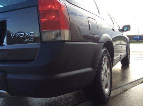 Volvo V70 Cross Country - 2.4 T Geartr. Comf. 7 PERS NAP APK - 1