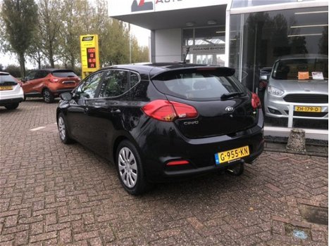 Kia Cee'd - 1.4 Crdi Leer, Navi, Trekhaak, Camera - 1