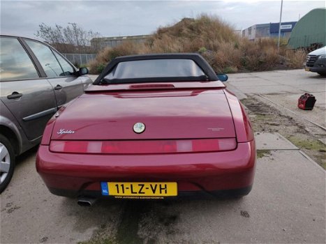 Alfa Romeo Spider - 2.0-16V T.Spark - 1