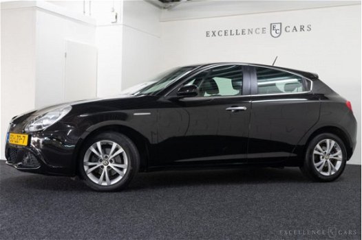 Alfa Romeo Giulietta - 1.6 JTDm Distinctive - 1