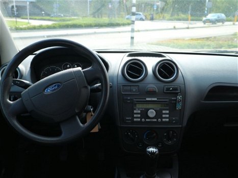 Ford Fiesta - 69pk 1.3-8V Champion 5-drs * Airco * Superstaat * Rijklaar - 1