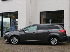 Ford Focus Wagon - 125pk Titanium Automaat * Navi * PDC * Winterpack * Rijklaar