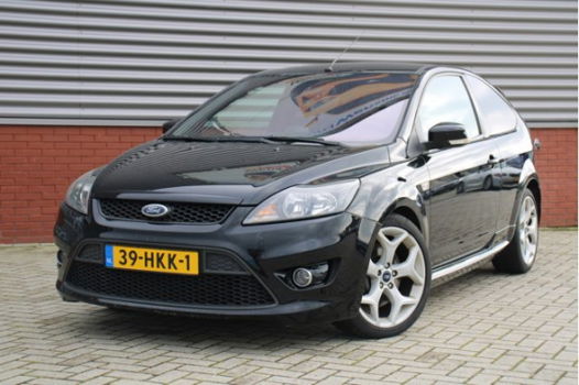 Ford Focus - 2.5 ST 226 PK | Navigatie | parkeersensoren | Lichtmetalen velgen - 1