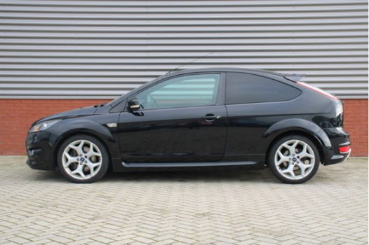 Ford Focus - 2.5 ST 226 PK | Navigatie | parkeersensoren | Lichtmetalen velgen - 1