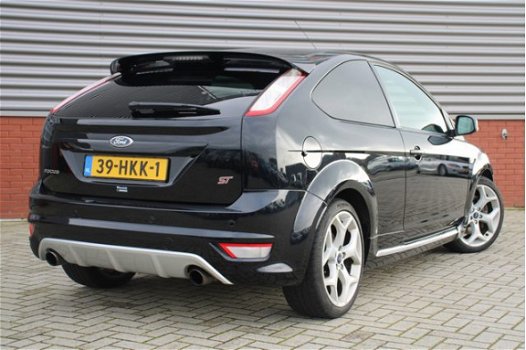 Ford Focus - 2.5 ST 226 PK | Navigatie | parkeersensoren | Lichtmetalen velgen - 1