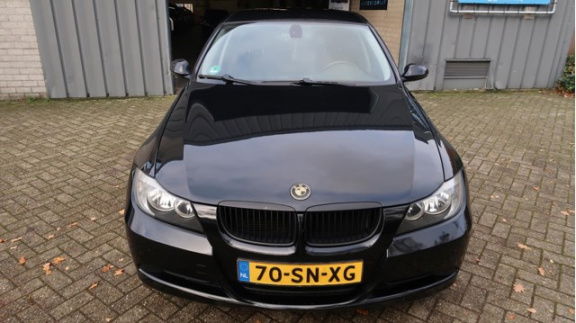 BMW 3-serie - 318i High Executive AUTOMAAT/PDC/NAP - 1