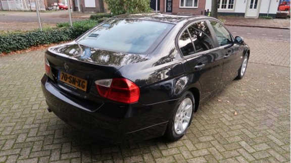 BMW 3-serie - 318i High Executive AUTOMAAT/PDC/NAP - 1