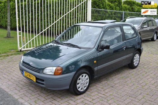 Toyota Starlet - 1.3-16V Black 3 Deurs Stuurbekrachtiging Nieuwe APK - 1