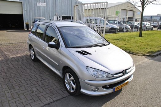 Peugeot 206 SW - 1.6-16V Air-line 3 *CLIMA* Nieuwe APK - 1