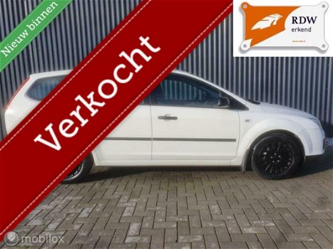 Ford Focus Wagon - 1.6-16V Nw APK NAP LUXE AUTO 1st eigen - 1