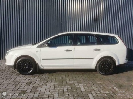 Ford Focus Wagon - 1.6-16V Nw APK NAP LUXE AUTO 1st eigen - 1