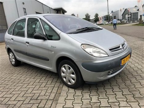 Citroën Xsara Picasso - 1.8i-16V Plaisir CLIMA/NAP/APK - 1