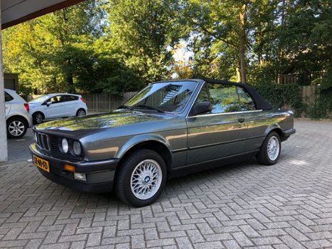 BMW 3-serie Cabrio - 320i Origineel hollandse e30 - 1